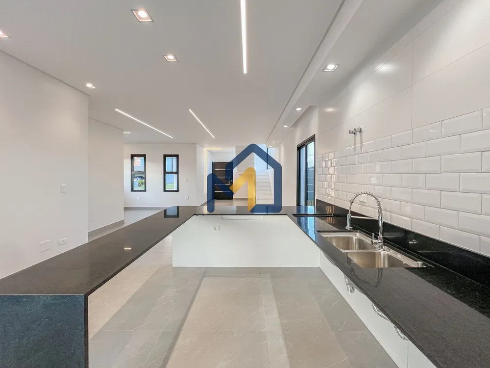 Casa, 3 quartos, 232 m² - Foto 2