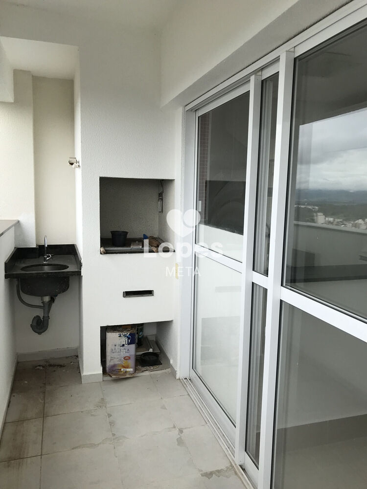 Apartamento à venda com 2 quartos, 72m² - Foto 3