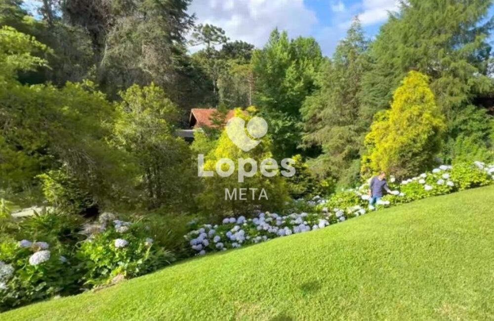 Casa à venda com 4 quartos, 380m² - Foto 4