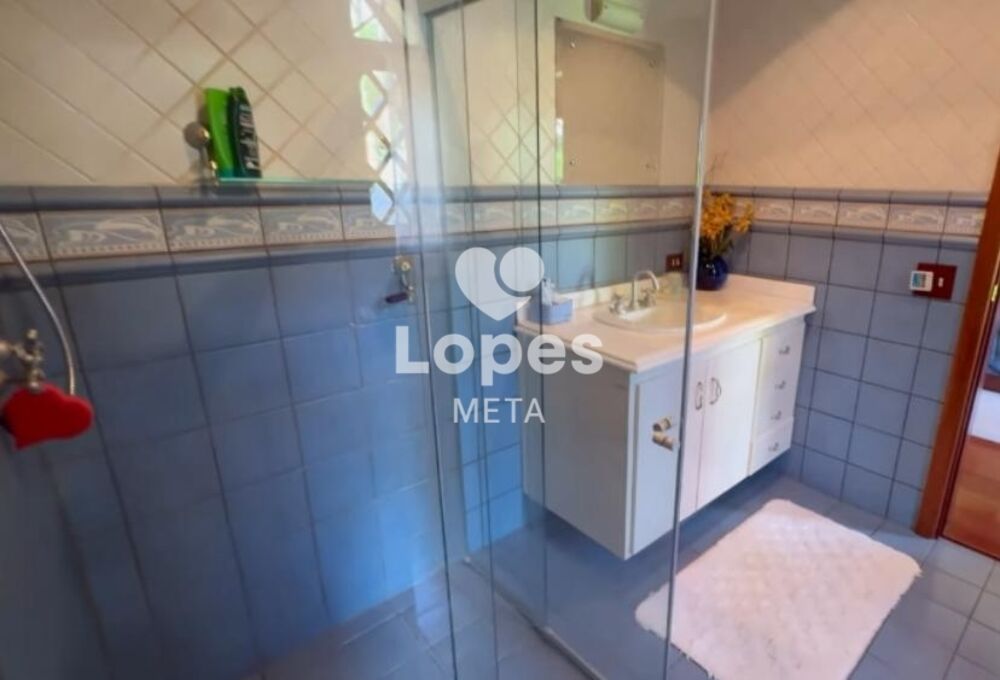 Casa à venda com 4 quartos, 380m² - Foto 12