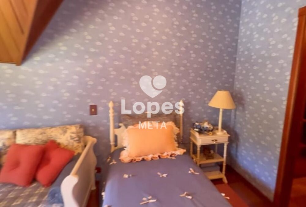 Casa à venda com 4 quartos, 380m² - Foto 9