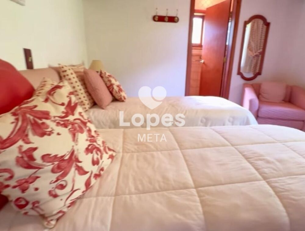Casa à venda com 4 quartos, 380m² - Foto 8