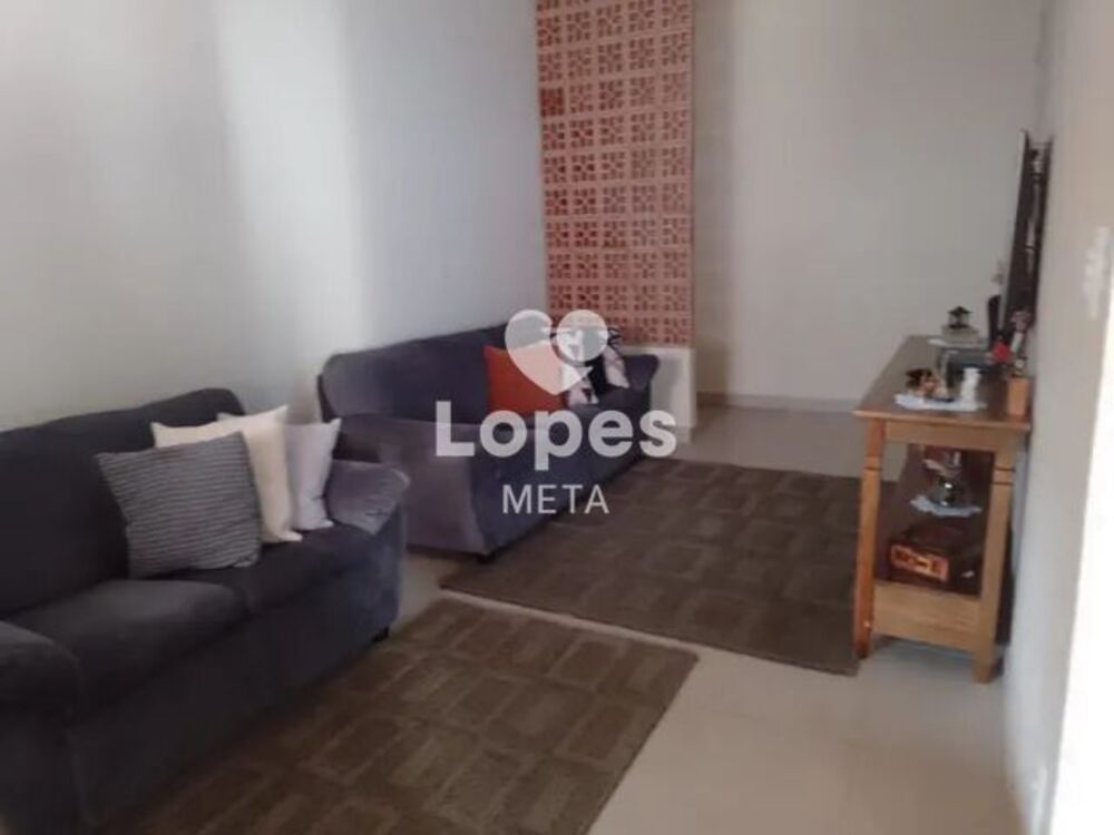 Casa à venda com 3 quartos, 156m² - Foto 1