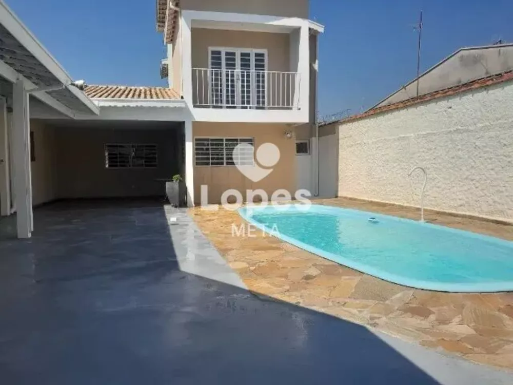 Sobrado, 3 quartos, 216 m² - Foto 1