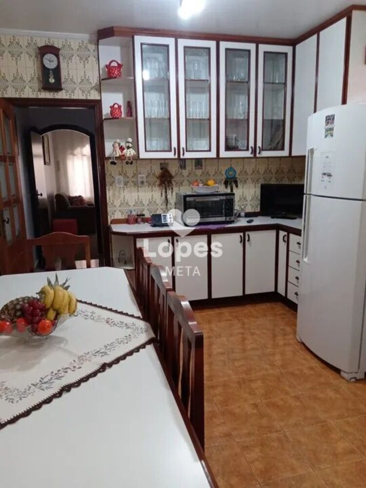 Casa, 3 quartos, 177 m² - Foto 2