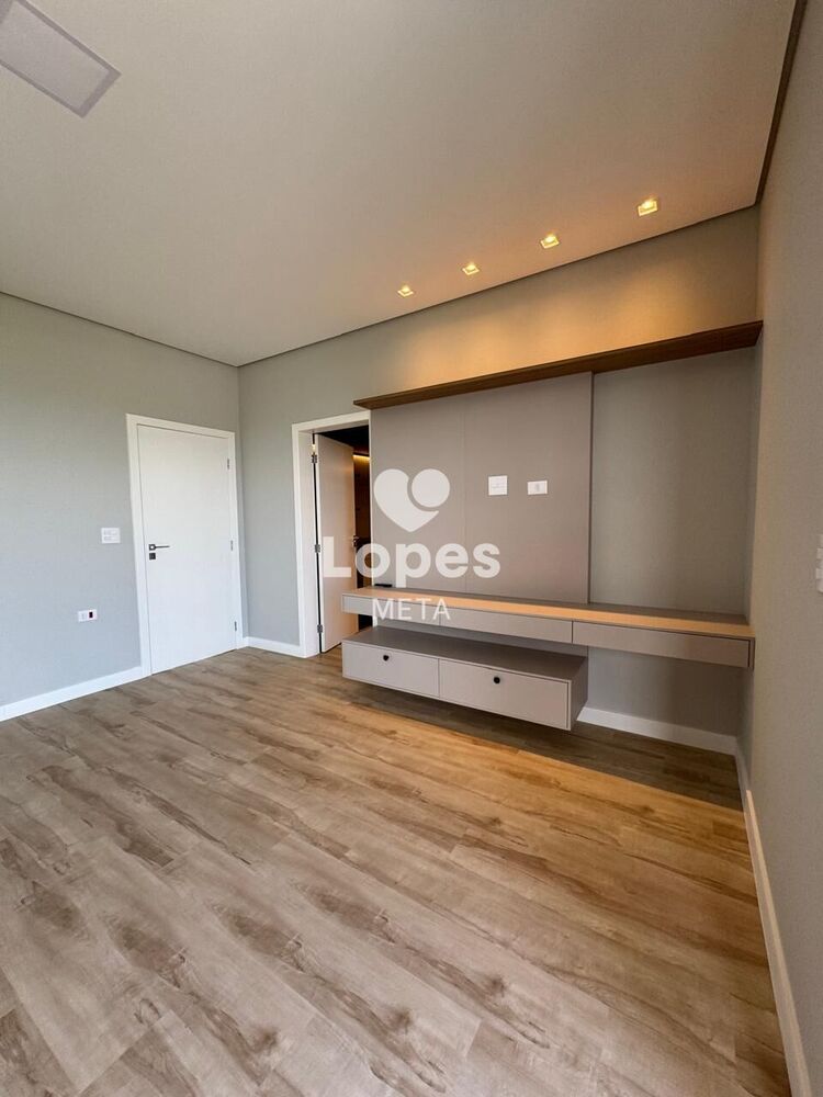 Casa, 4 quartos, 470 m² - Foto 1