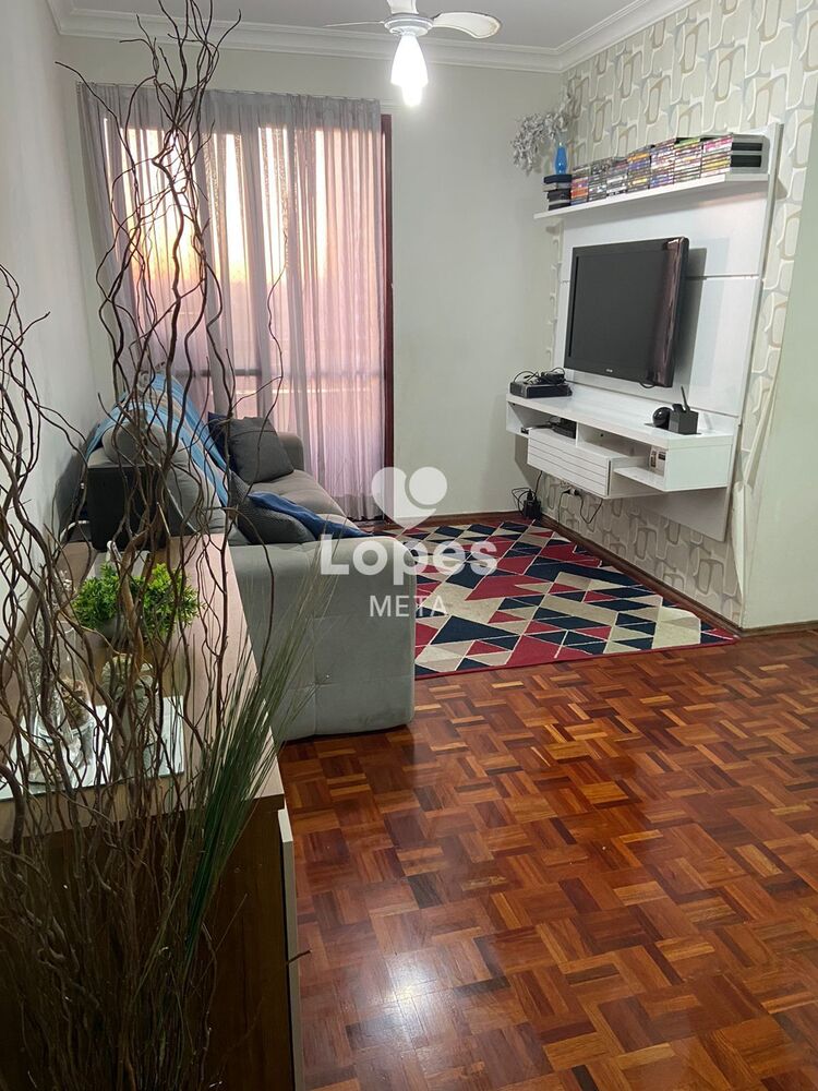 Apartamento à venda com 3 quartos, 70m² - Foto 1