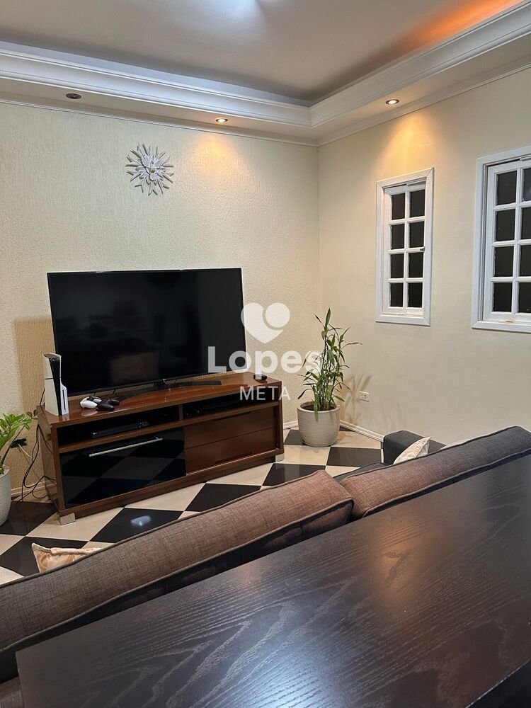 Casa, 3 quartos, 250 m² - Foto 1