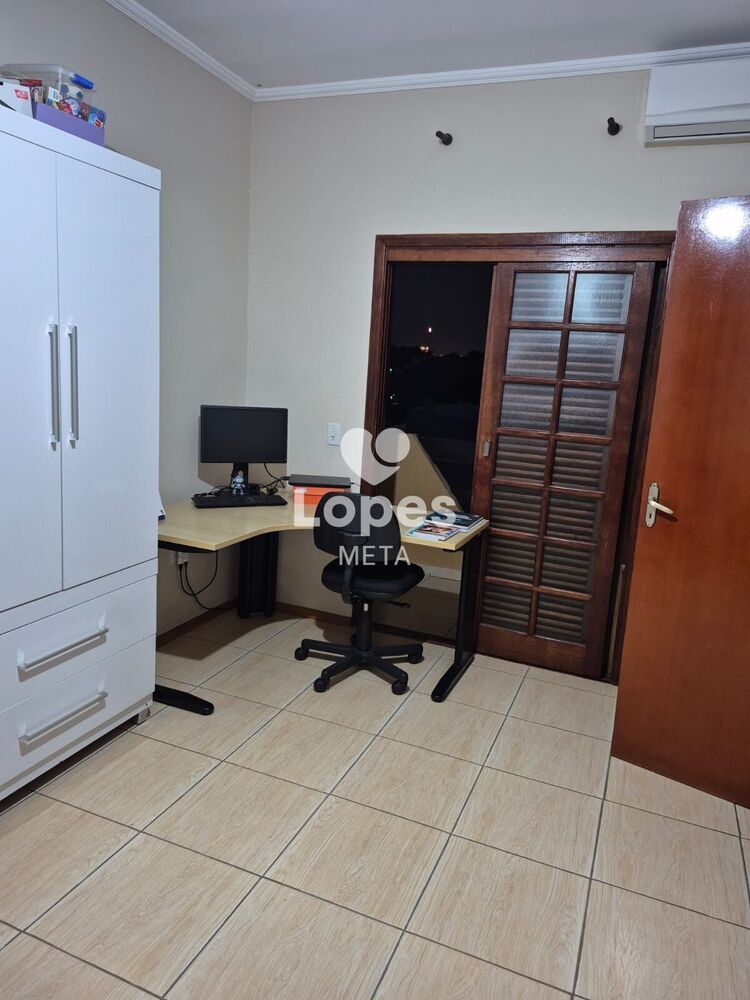Casa, 3 quartos, 250 m² - Foto 17