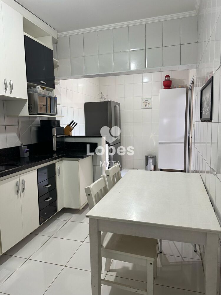 Casa, 3 quartos, 250 m² - Foto 16
