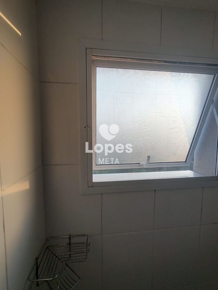 Apartamento à venda com 2 quartos, 61m² - Foto 4