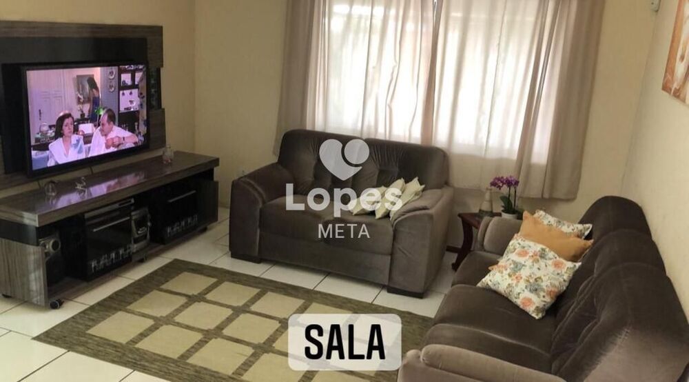 Casa, 3 quartos, 171 m² - Foto 1