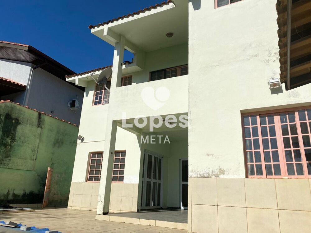Casa à venda com 4 quartos, 160m² - Foto 9