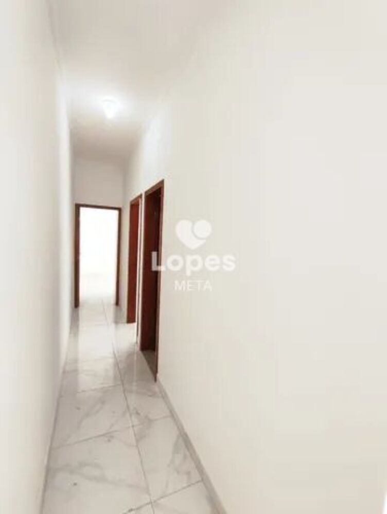 Casa à venda com 2 quartos, 67m² - Foto 6