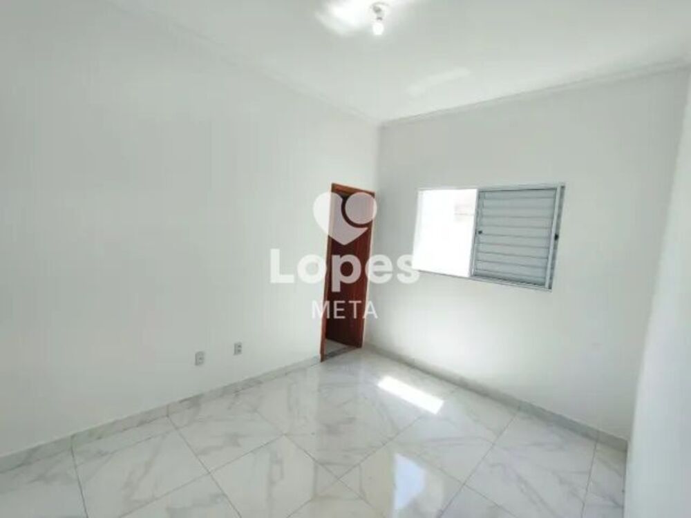 Casa à venda com 2 quartos, 67m² - Foto 7