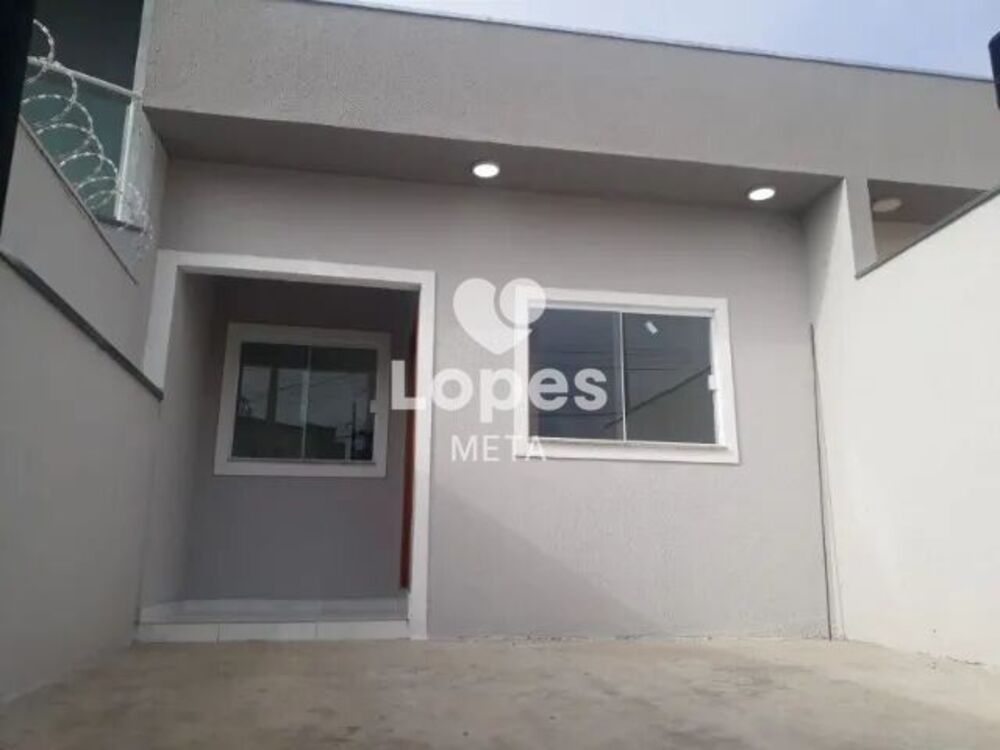 Casa à venda com 2 quartos, 67m² - Foto 1