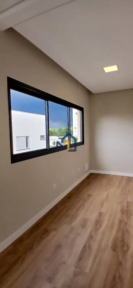 Casa, 3 quartos, 252 m² - Foto 35