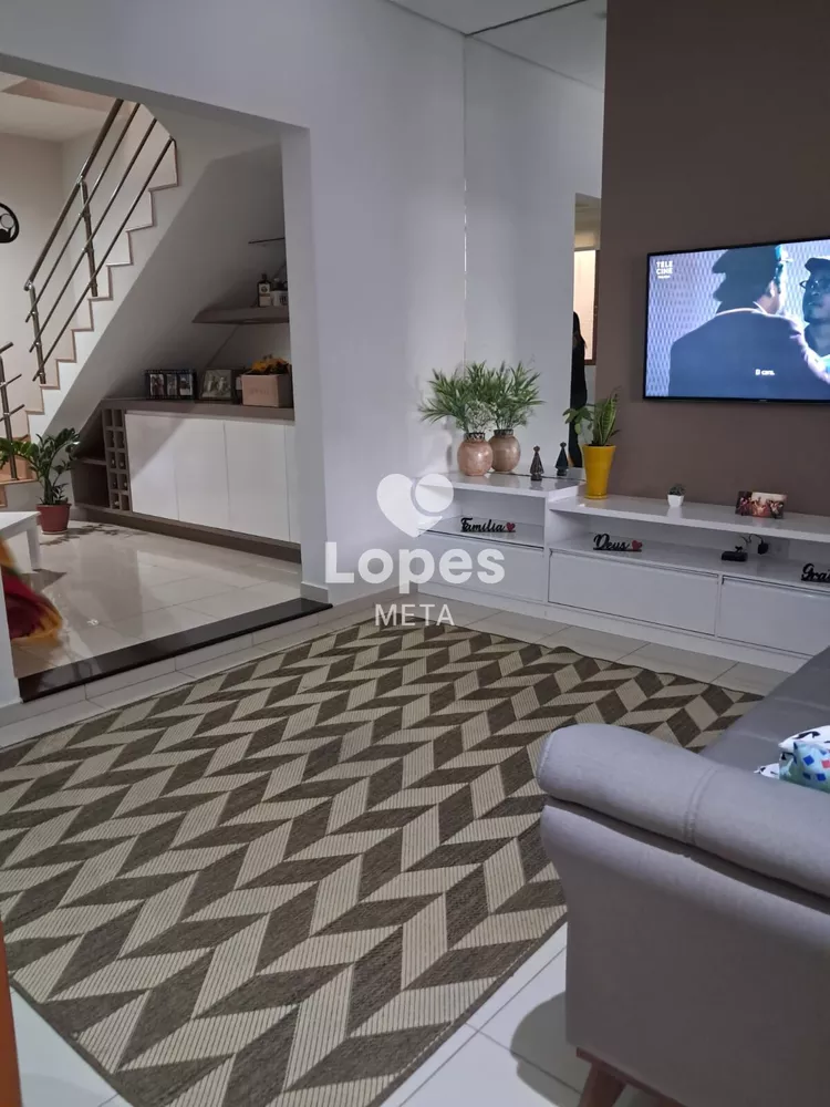 Casa, 3 quartos, 135 m² - Foto 1