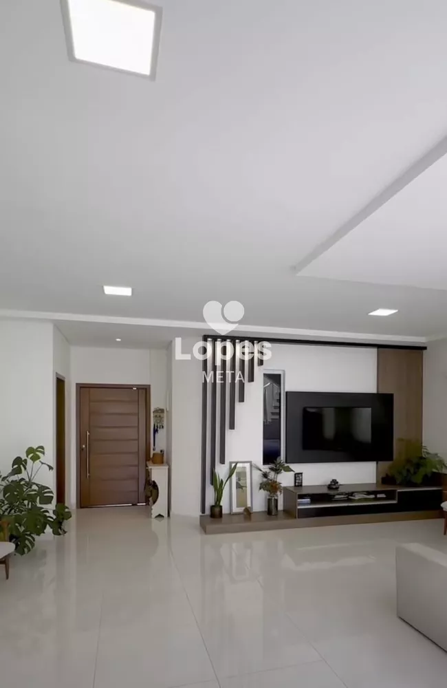 Casa, 4 quartos, 270 m² - Foto 2