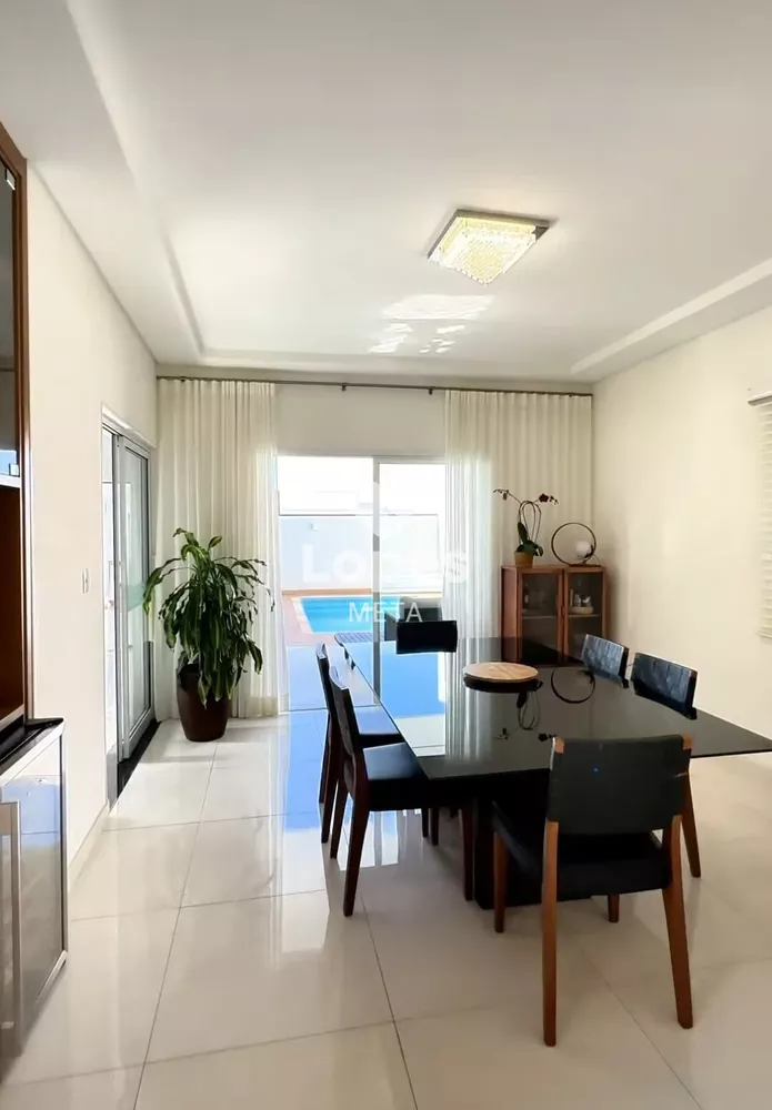 Casa, 4 quartos, 270 m² - Foto 13