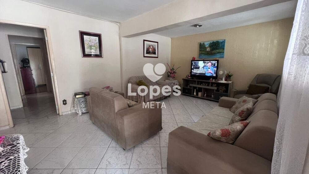 Casa, 3 quartos, 250 m² - Foto 2