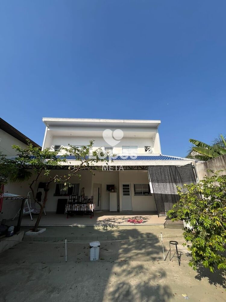 Casa, 2 quartos, 150 m² - Foto 1