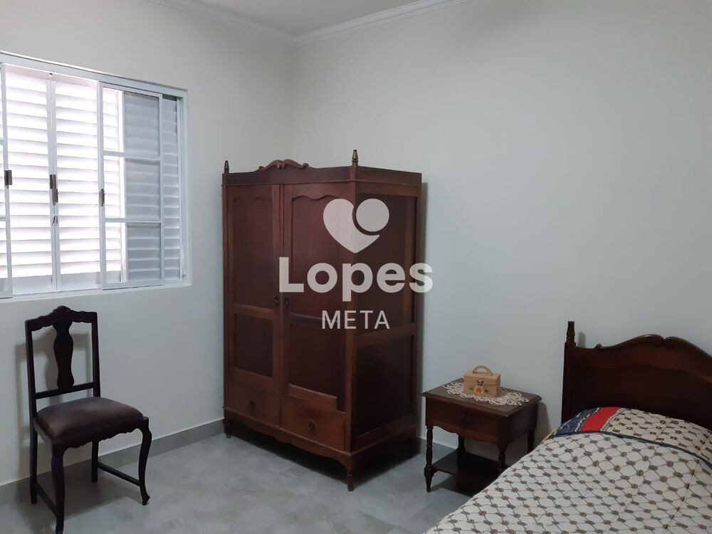 Casa, 3 quartos, 250 m² - Foto 2