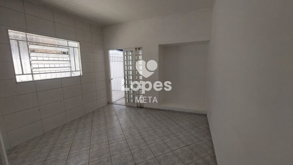 Casa para alugar com 3 quartos, 110m² - Foto 11