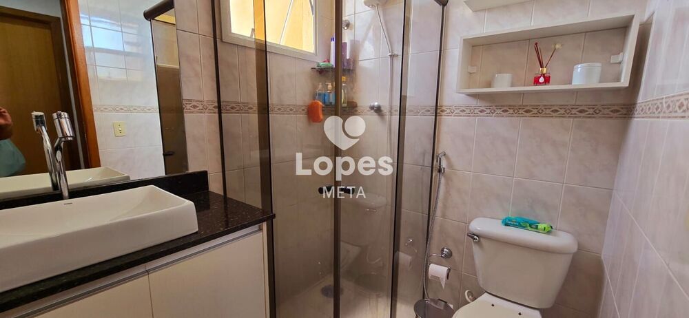 Apartamento à venda com 2 quartos, 100m² - Foto 1