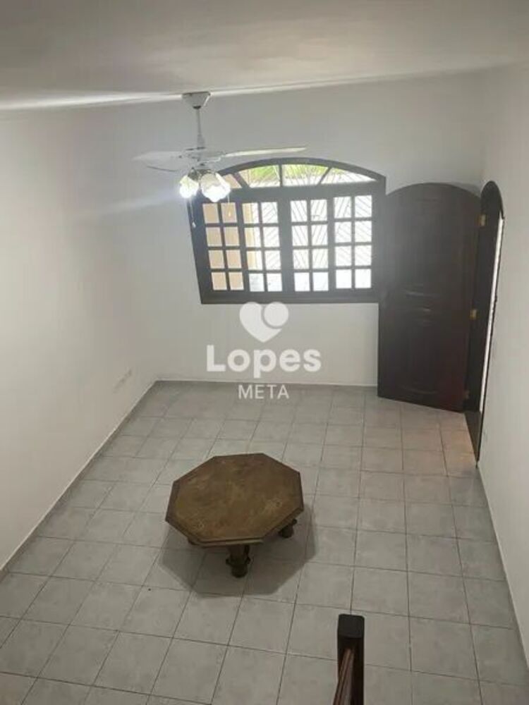 Casa, 3 quartos, 81 m² - Foto 1