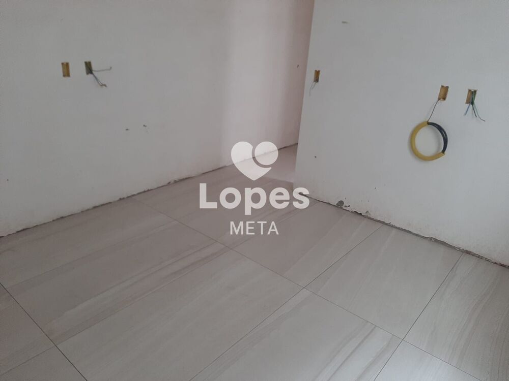 Casa à venda com 2 quartos, 65m² - Foto 5