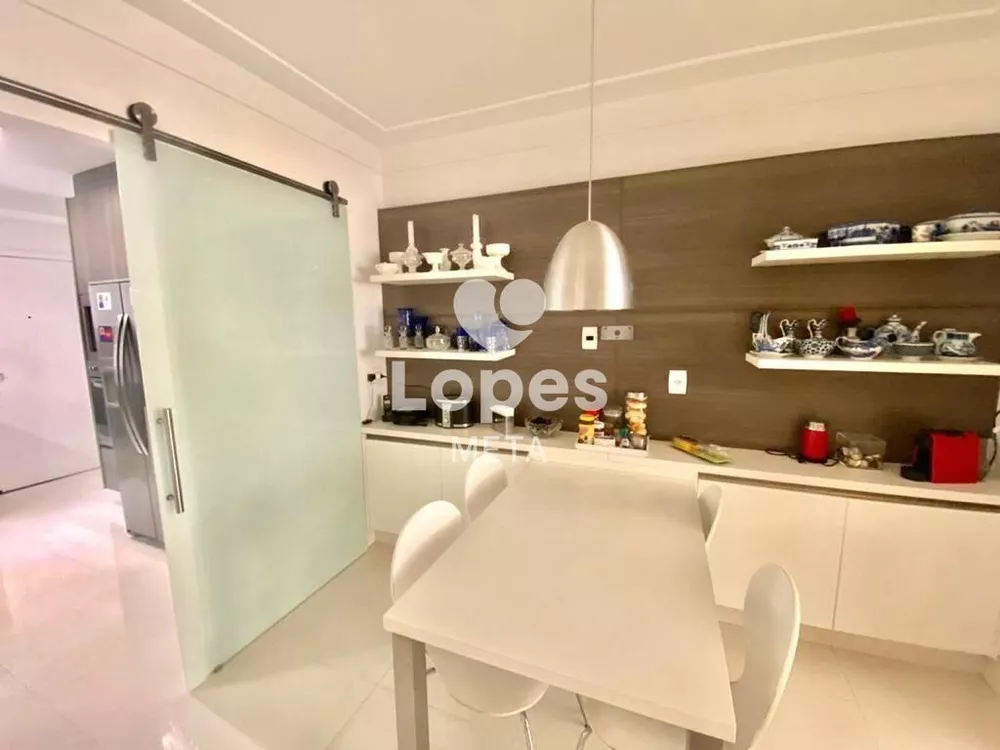 Apartamento, 3 quartos, 194 m² - Foto 4