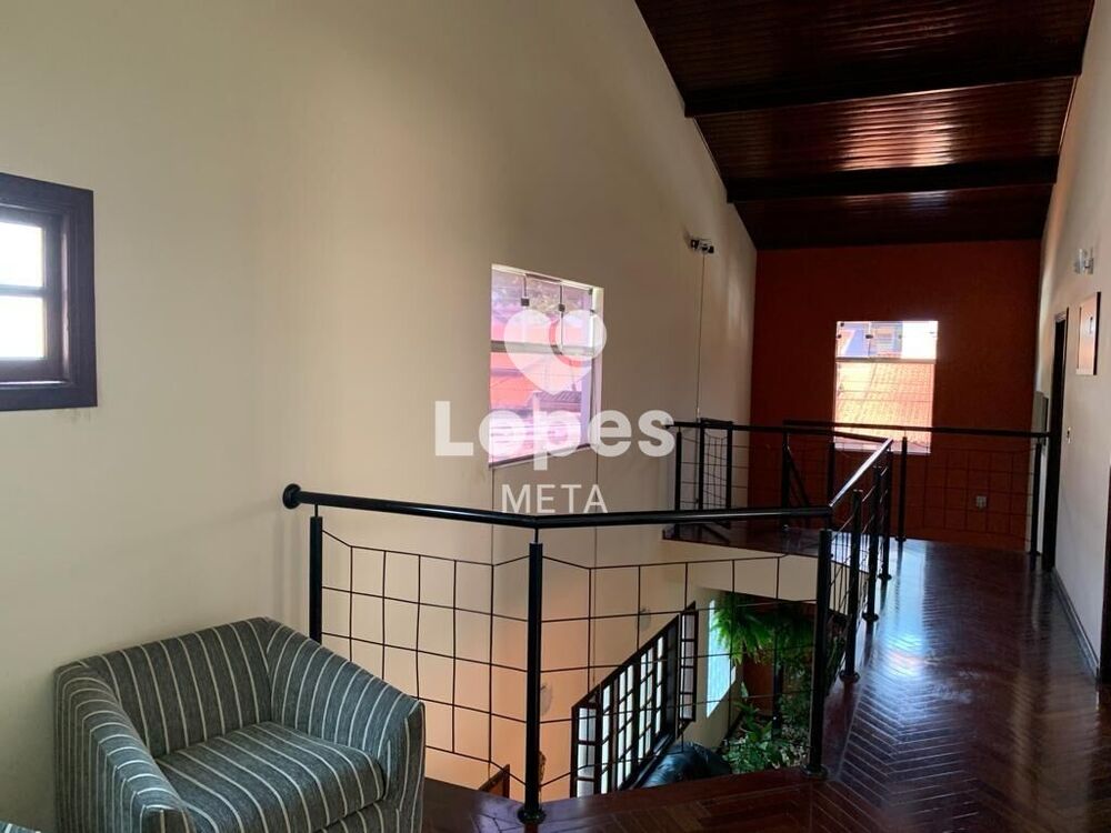 Sobrado à venda com 2 quartos, 281m² - Foto 13