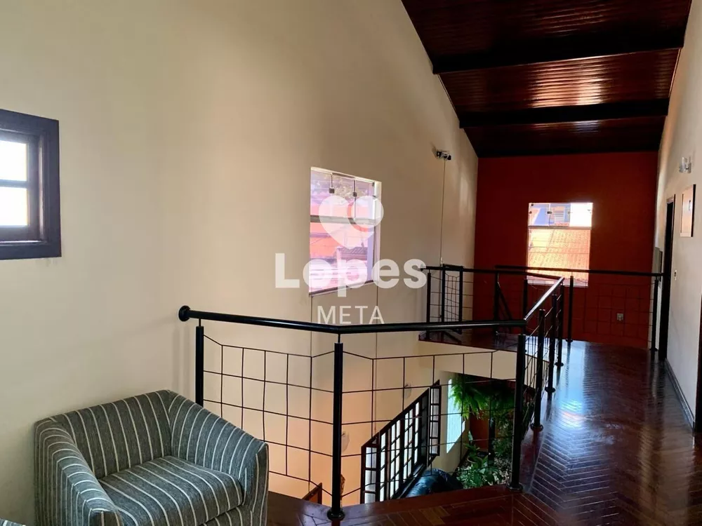 Sobrado, 2 quartos, 281 m² - Foto 1