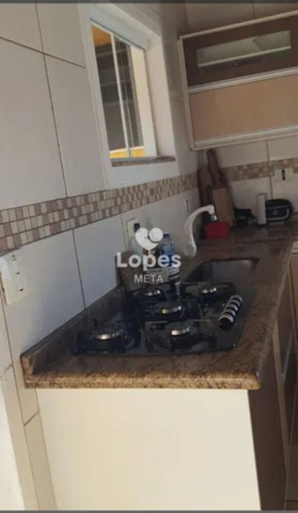 Casa à venda com 4 quartos, 370m² - Foto 2