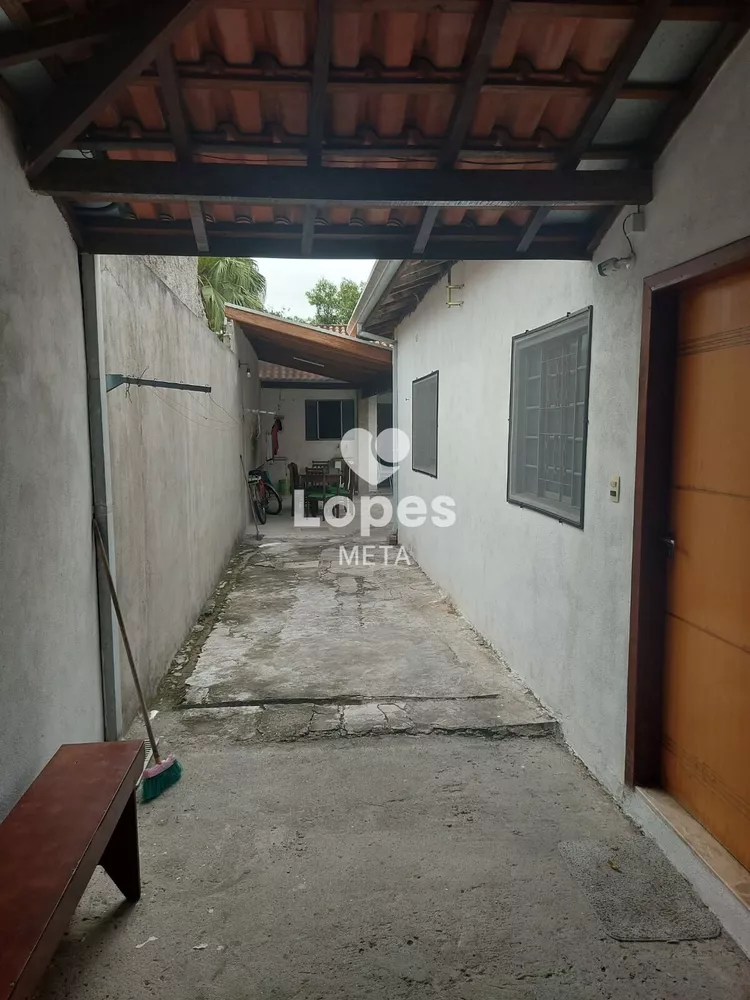 Casa, 5 quartos, 166 m² - Foto 1