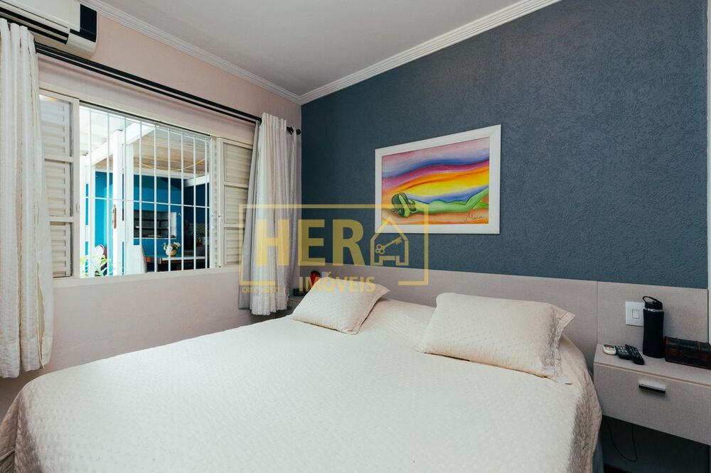 Casa, 3 quartos, 227 m² - Foto 1