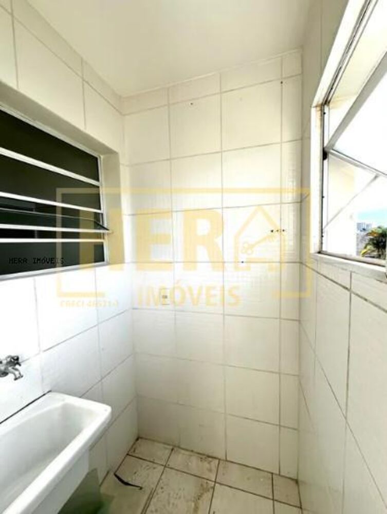 Apartamento à venda com 2 quartos, 60m² - Foto 3