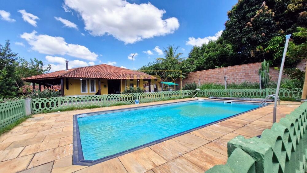 Sítio, 3 quartos, 1080 m² - Foto 2