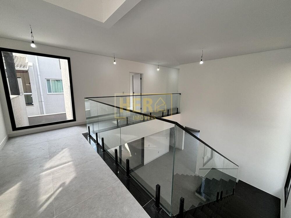 Casa de Condomínio à venda com 3 quartos, 260m² - Foto 3
