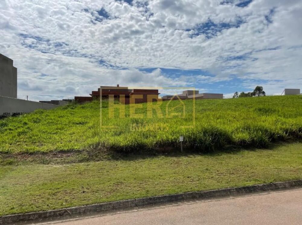 Terreno à venda, 868m² - Foto 1