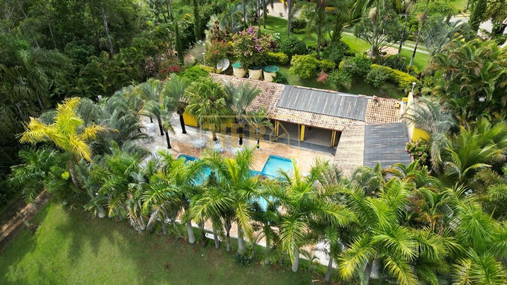 Chácara à venda com 5 quartos, 10334m² - Foto 1