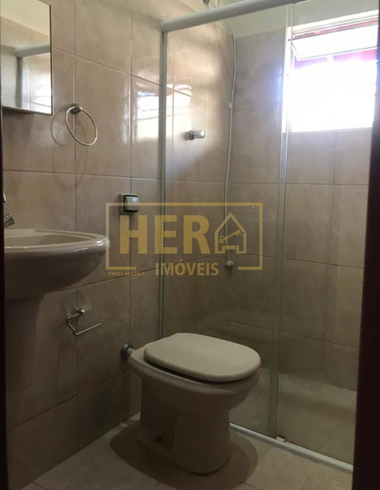 Casa à venda com 3 quartos, 300m² - Foto 14