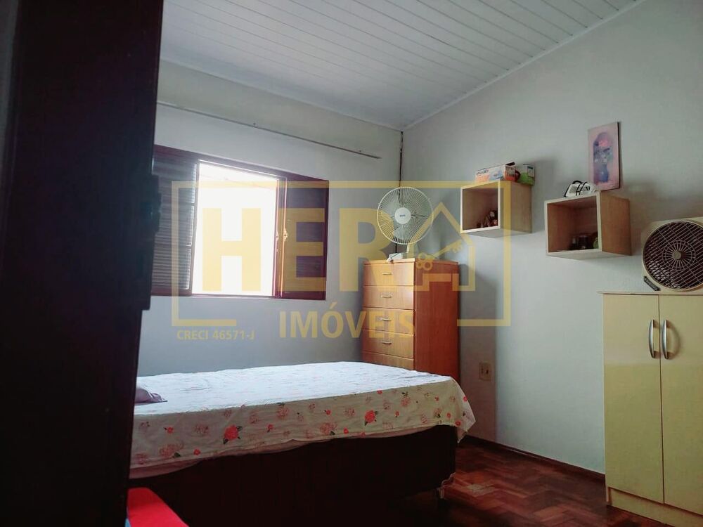 Casa, 2 quartos, 226 m² - Foto 1