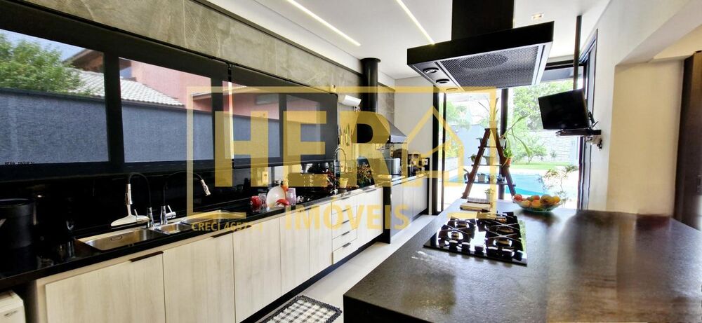 Casa de Condomínio à venda com 5 quartos, 1000m² - Foto 2