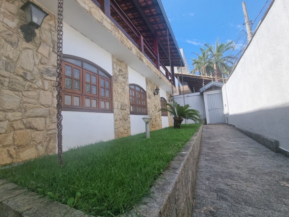 Casa, 4 quartos, 382 m² - Foto 1