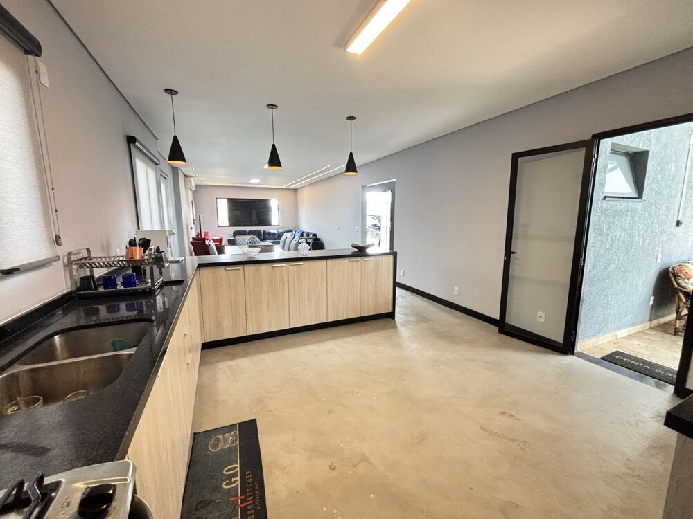 Casa de Condomínio à venda com 4 quartos, 256m² - Foto 6