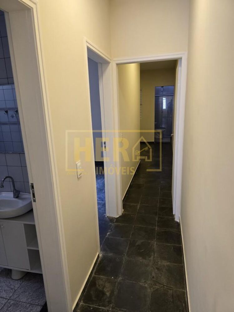 Casa à venda com 3 quartos, 94m² - Foto 4