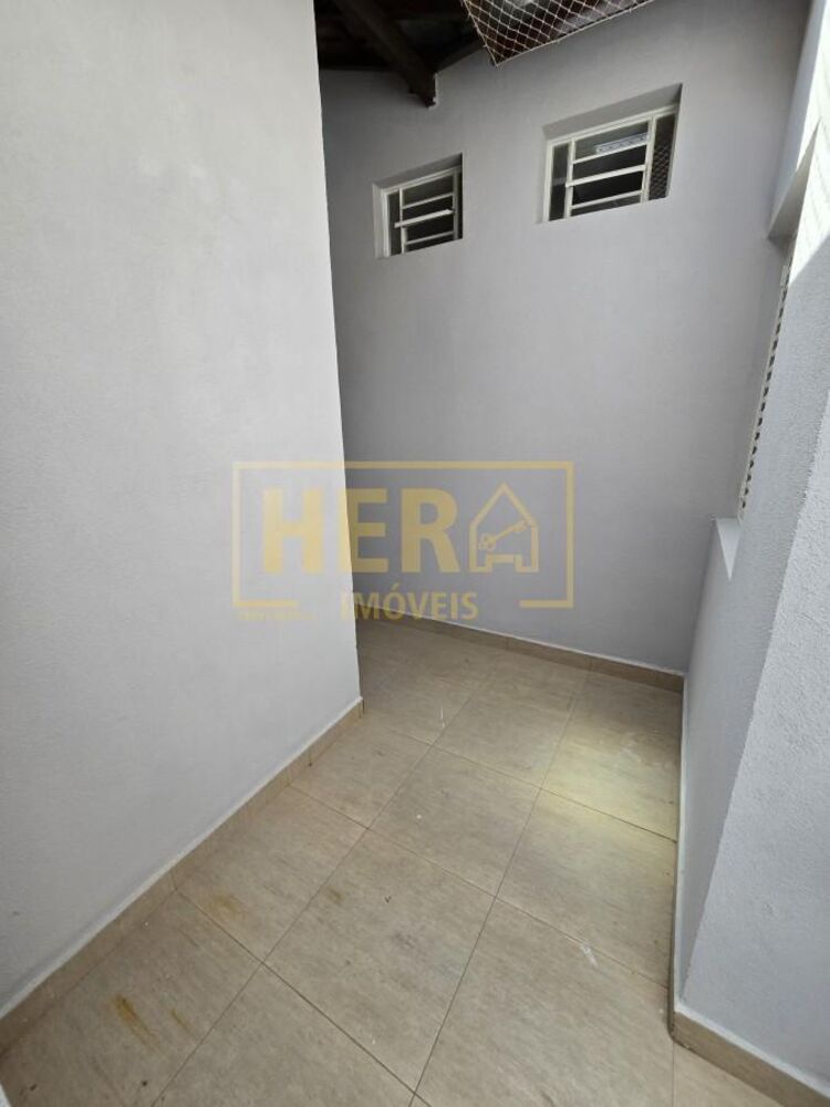 Casa à venda com 3 quartos, 94m² - Foto 8