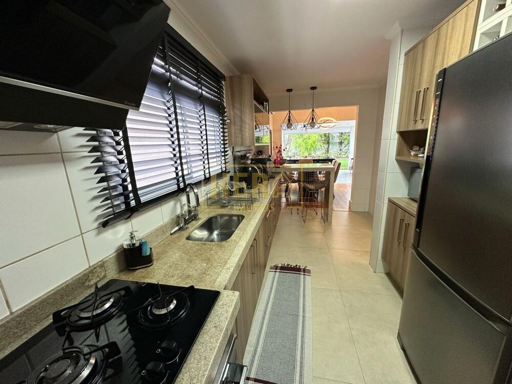 Casa de Condomínio à venda com 3 quartos, 173m² - Foto 5